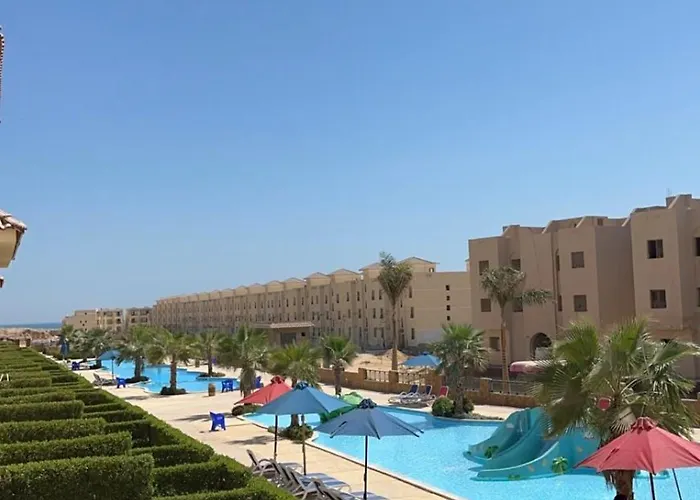 Chalet Palm El Sokhna لاسرينا بالم بيتش العين السخنة عائلات فقط *